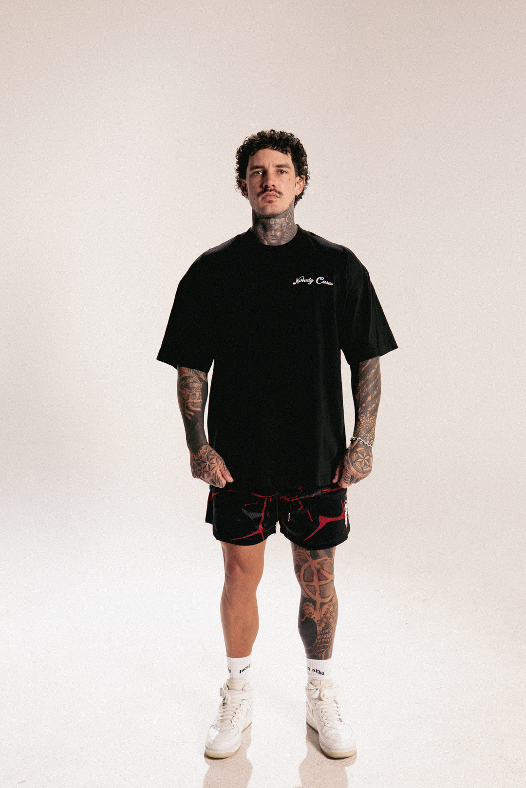 NOBODY CARES ARCH TEE BLACK