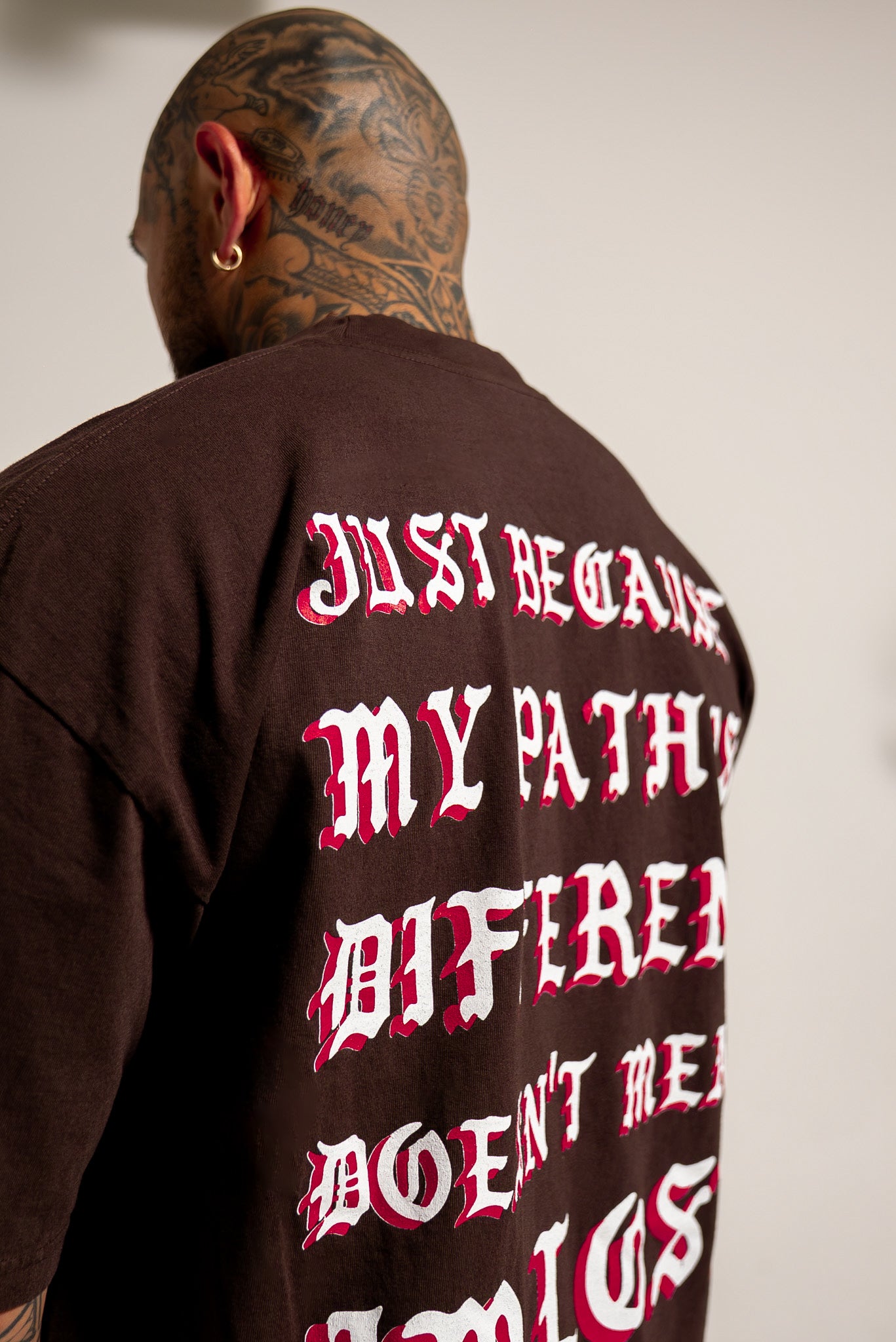 Different Path Tee Chocolate