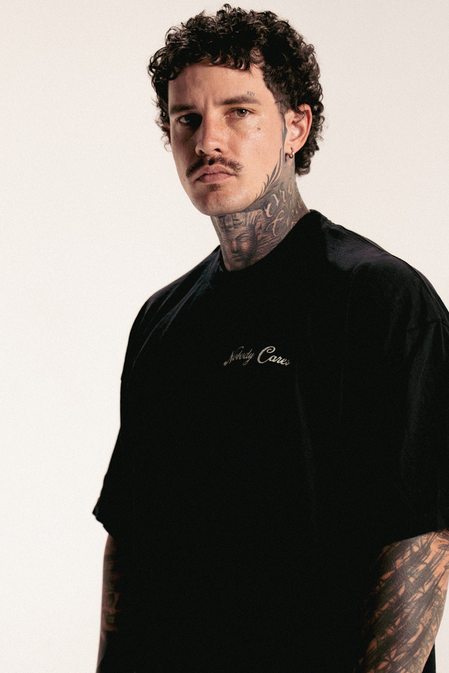 NOBODY CARES ARCH TEE BLACK