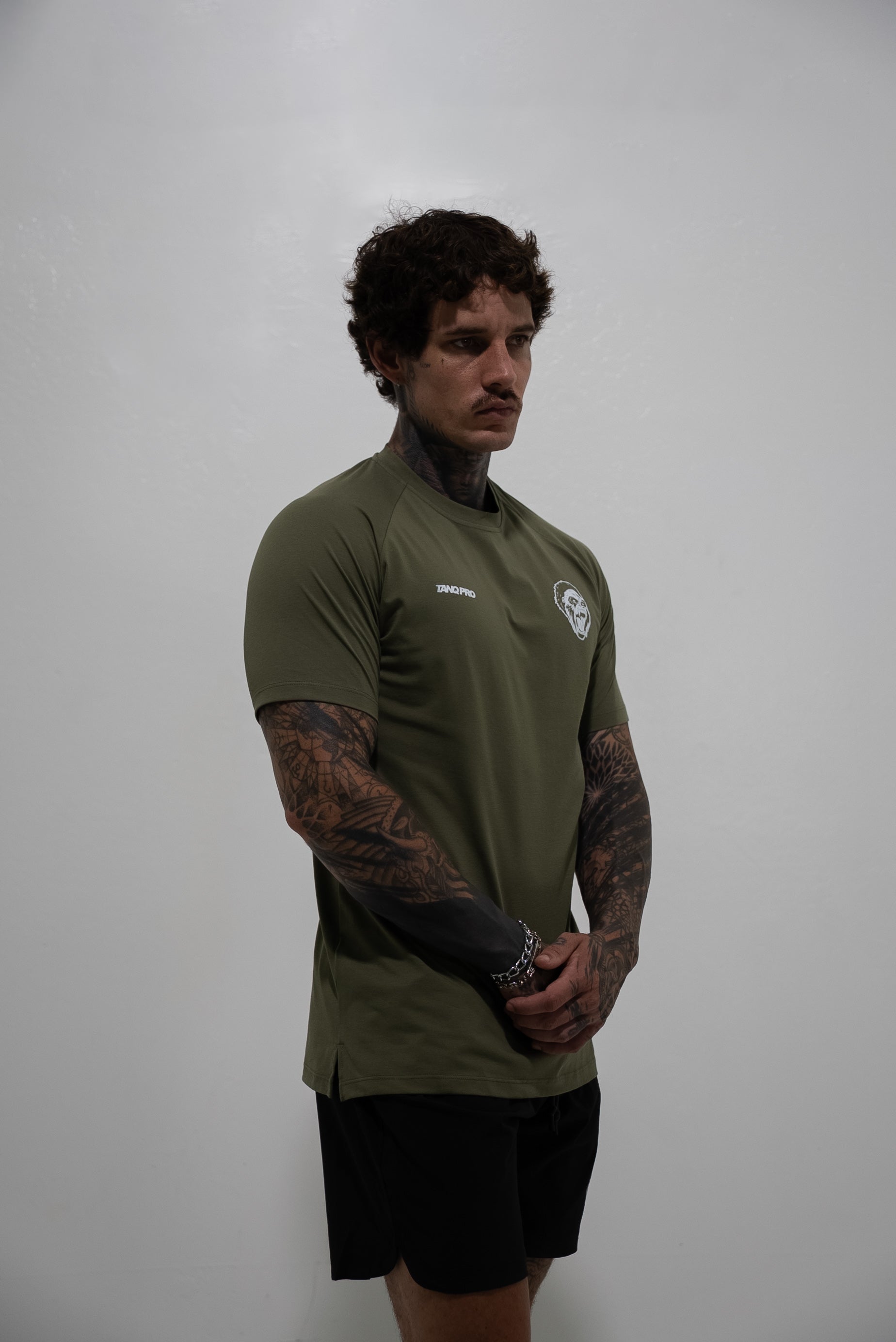 TANQ PRO PERFORMANCE TEE OLIVE GREEN
