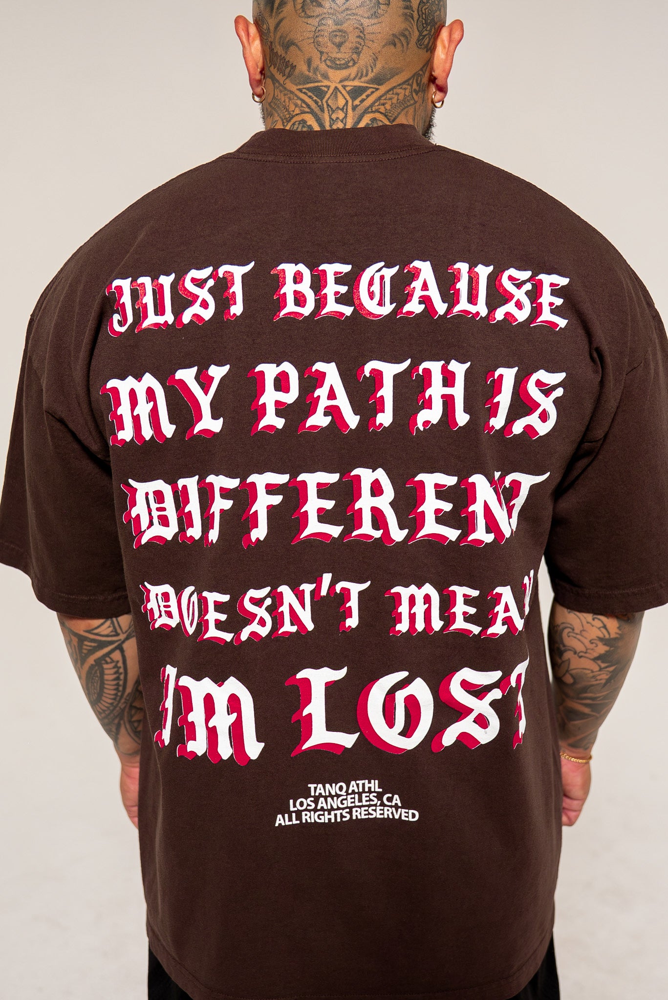 Different Path Tee Chocolate