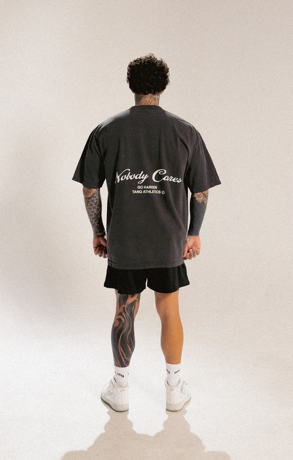 NOBODY CARES ARCH TEE VINTAGE CHARCOAL