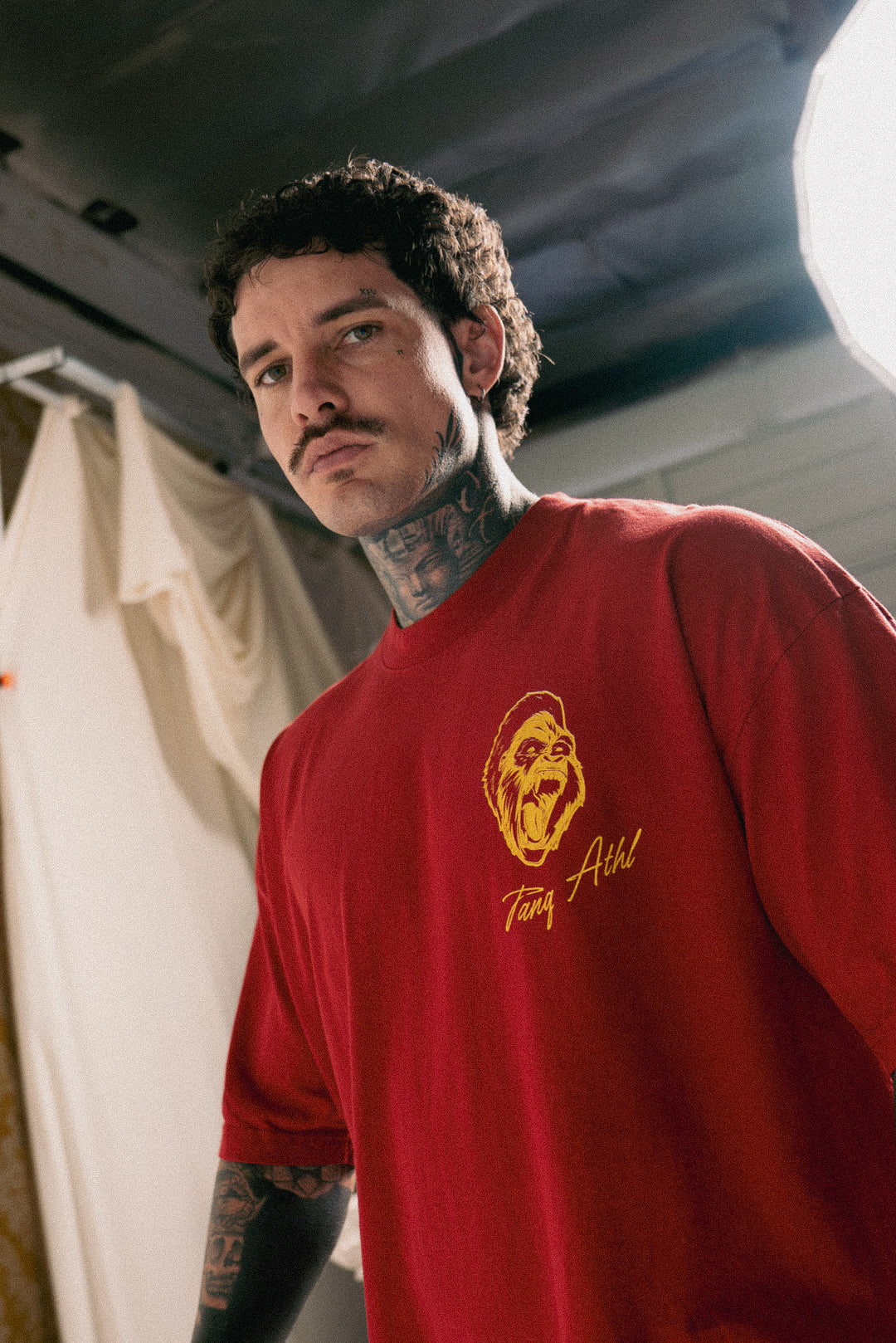 CLASSIC GORILLA TEE RED