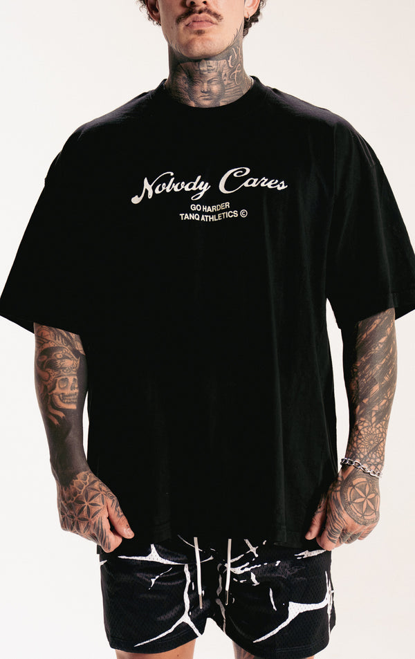 FLAMMING GLOVES TEE
