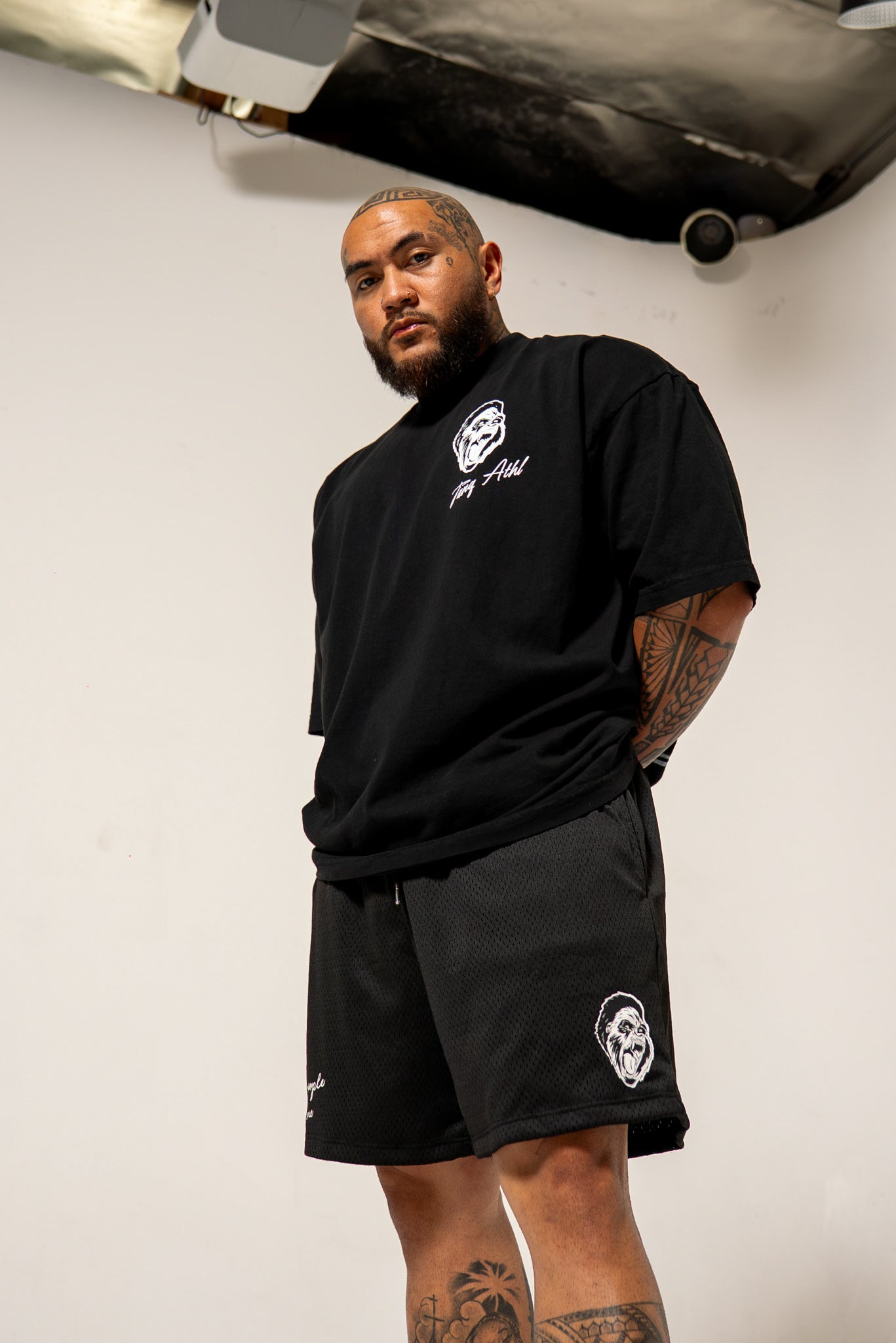 Classic Gorilla Head Tee Black/Dark Red