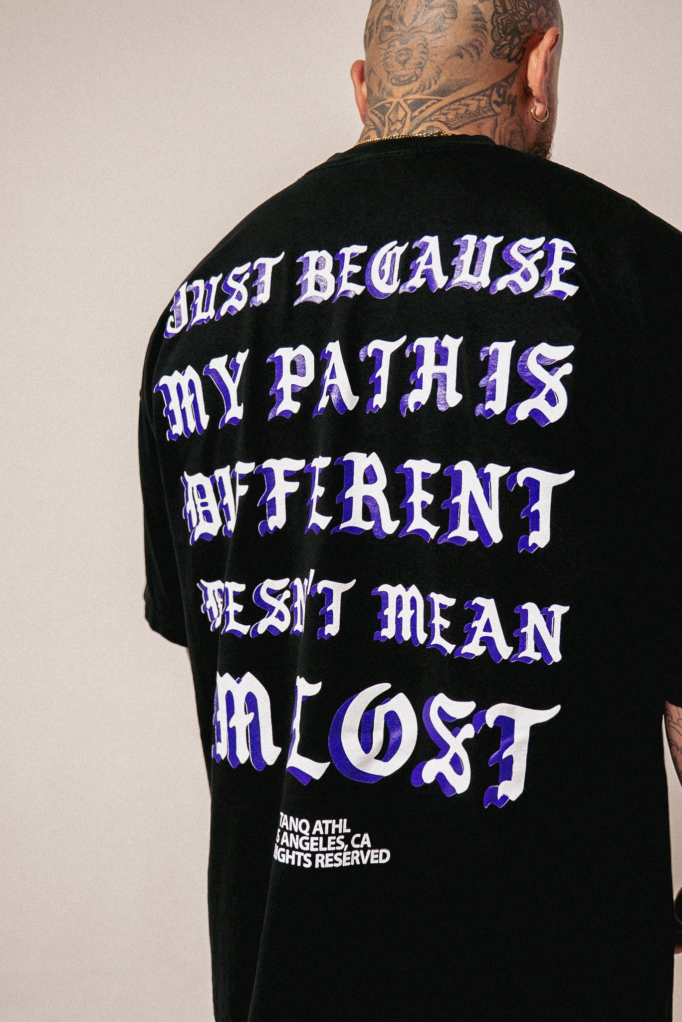 Different Path Tee Black