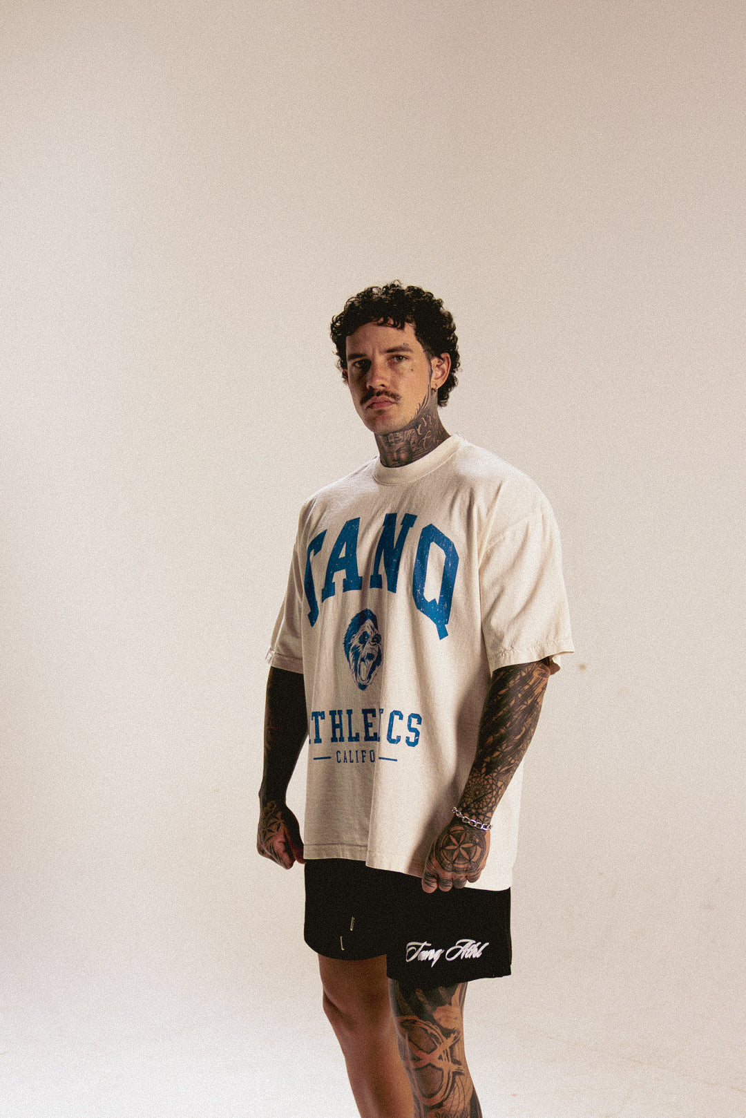 ATHLETICS TEE CREAM/BLUE